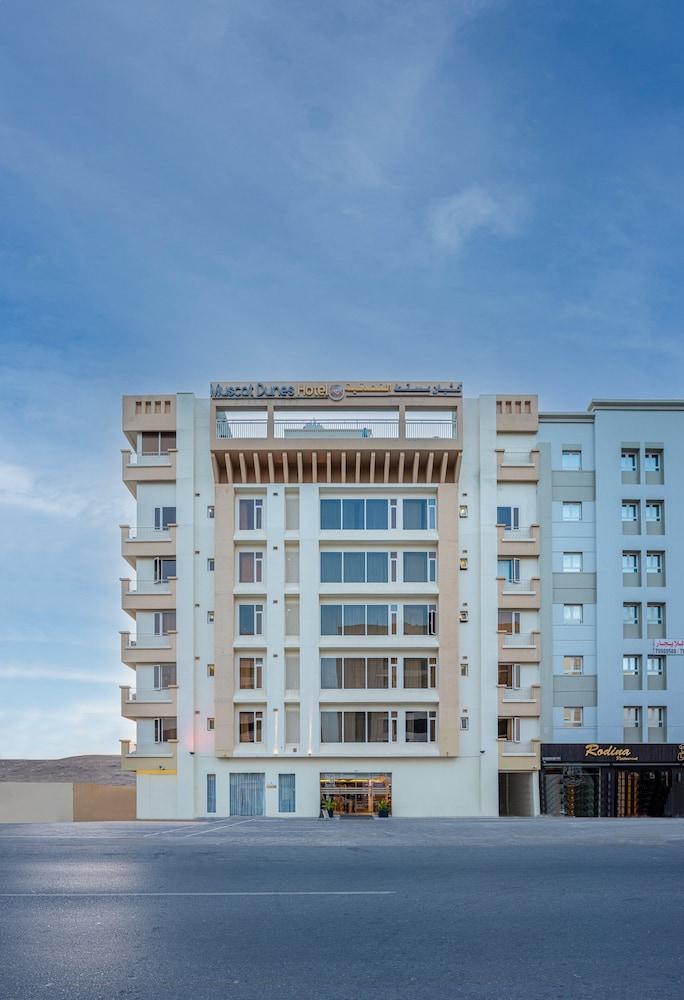 Centara Life Muscat Dunes Hotel Exterior foto